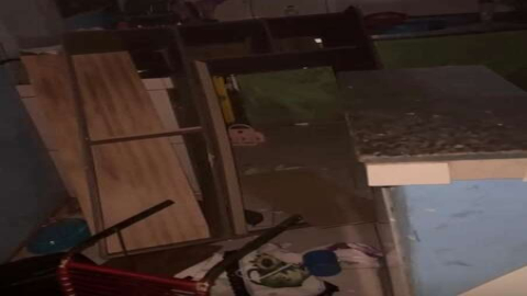 Homem é preso após agredir a companheira e atear fogo na residência