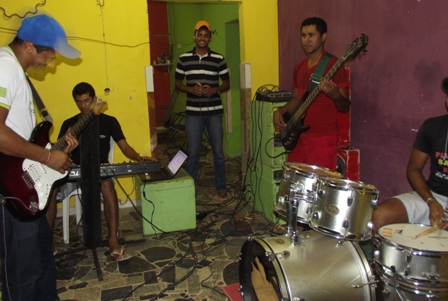 hiurybanda102013