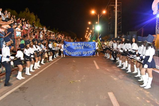 DESFILE1