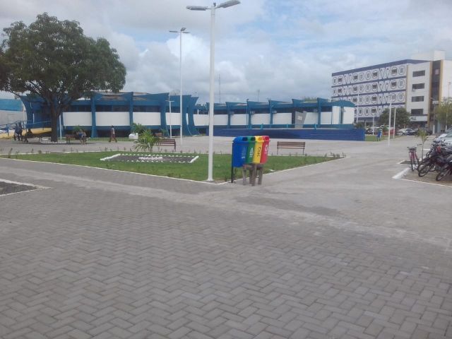 postess
