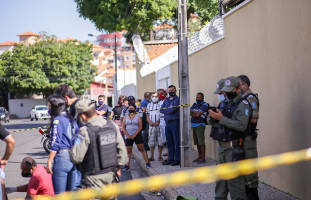 expolicial