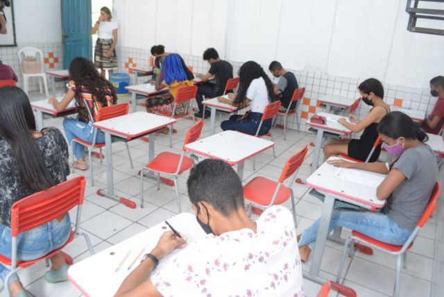 estudantes