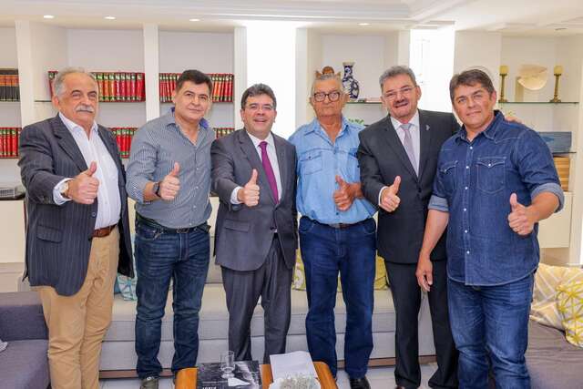 Ex-governador Wilson Martins afirma que tem tido importantes encontros políticos