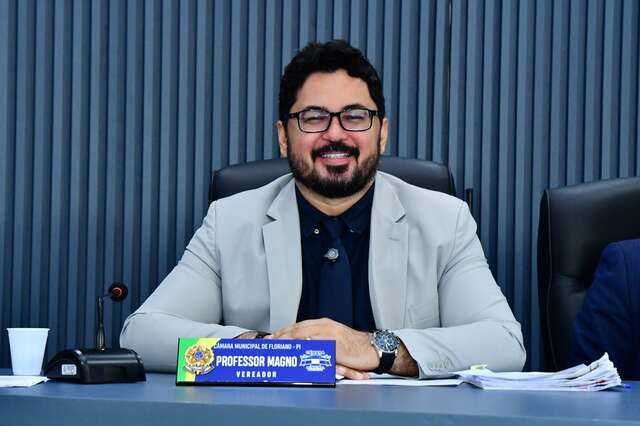 Vereador Magno apresenta Projeto de Lei que regulamenta a queima e soltura de fogos em Floriano