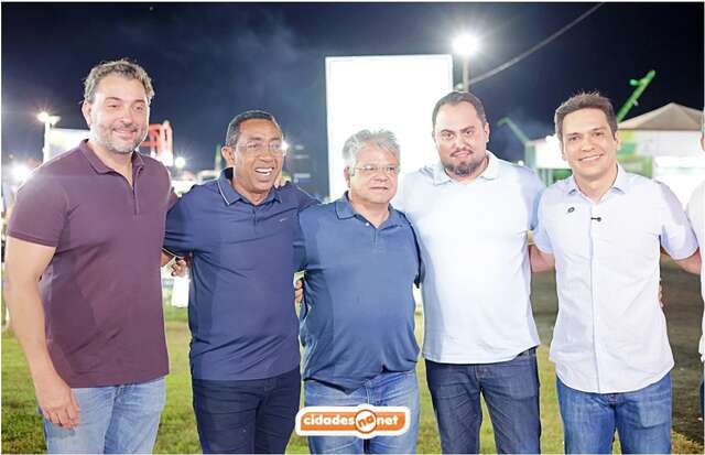 Pré-candidato ao Governo do Piauí, Joel, prestigia a 17ª Exposoja no distrito de Nova Santa Rosa, em Uruçuí