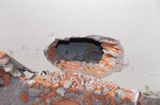 buraco-feito-pelos-assaltantes-652013