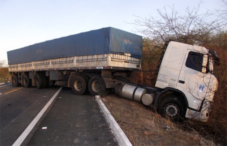 acidentecaminhao15162012